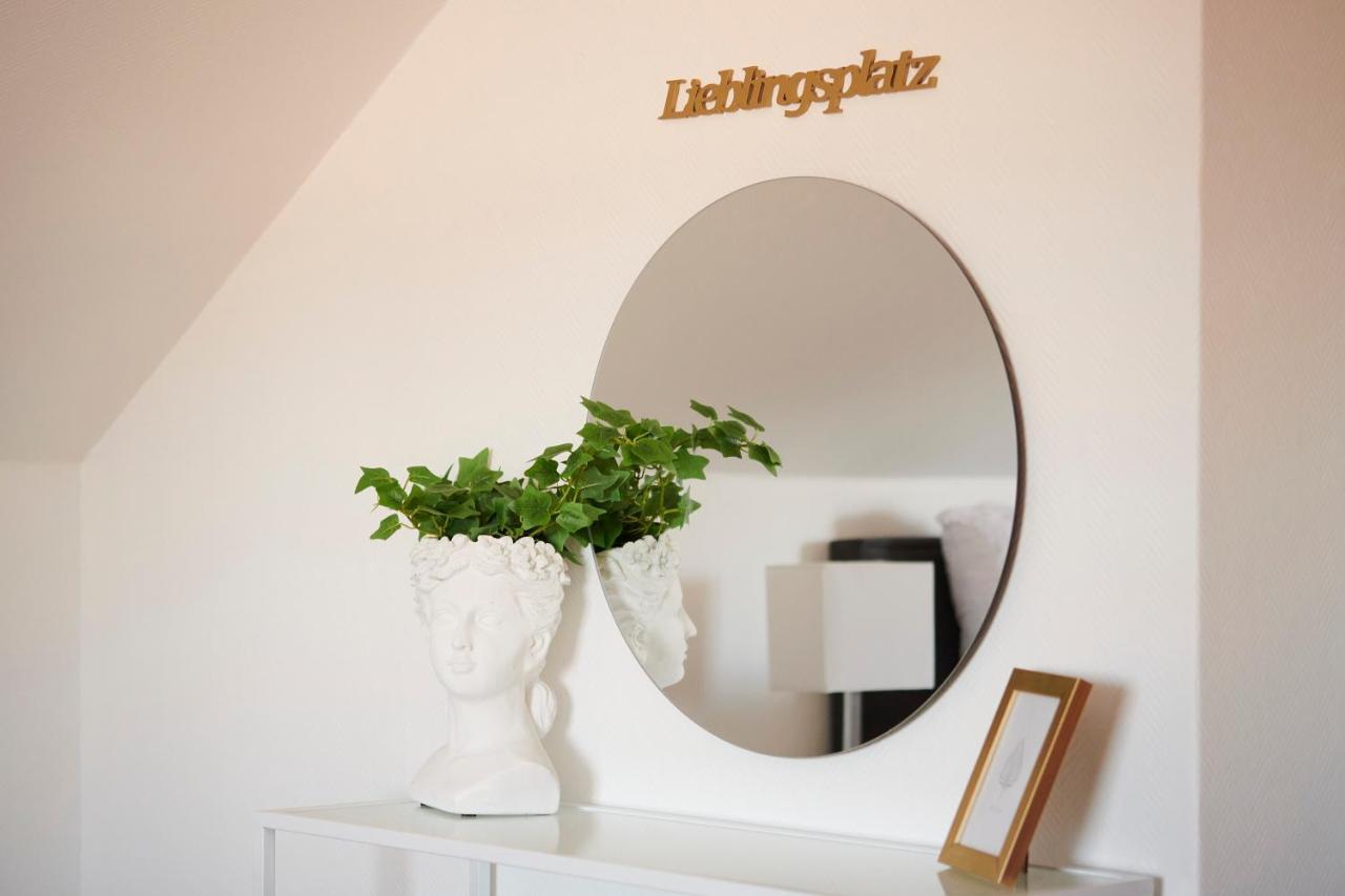 Grosszuegig & Stilvoll Parkplatz ,Ruhige Lage, 5 Personen, Langzeit Apartman Paderborn Kültér fotó
