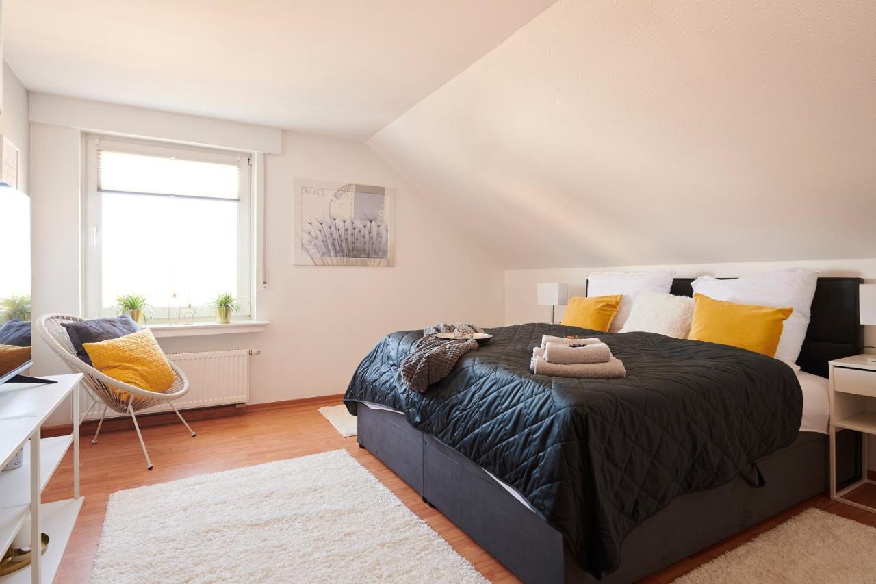 Grosszuegig & Stilvoll Parkplatz ,Ruhige Lage, 5 Personen, Langzeit Apartman Paderborn Kültér fotó
